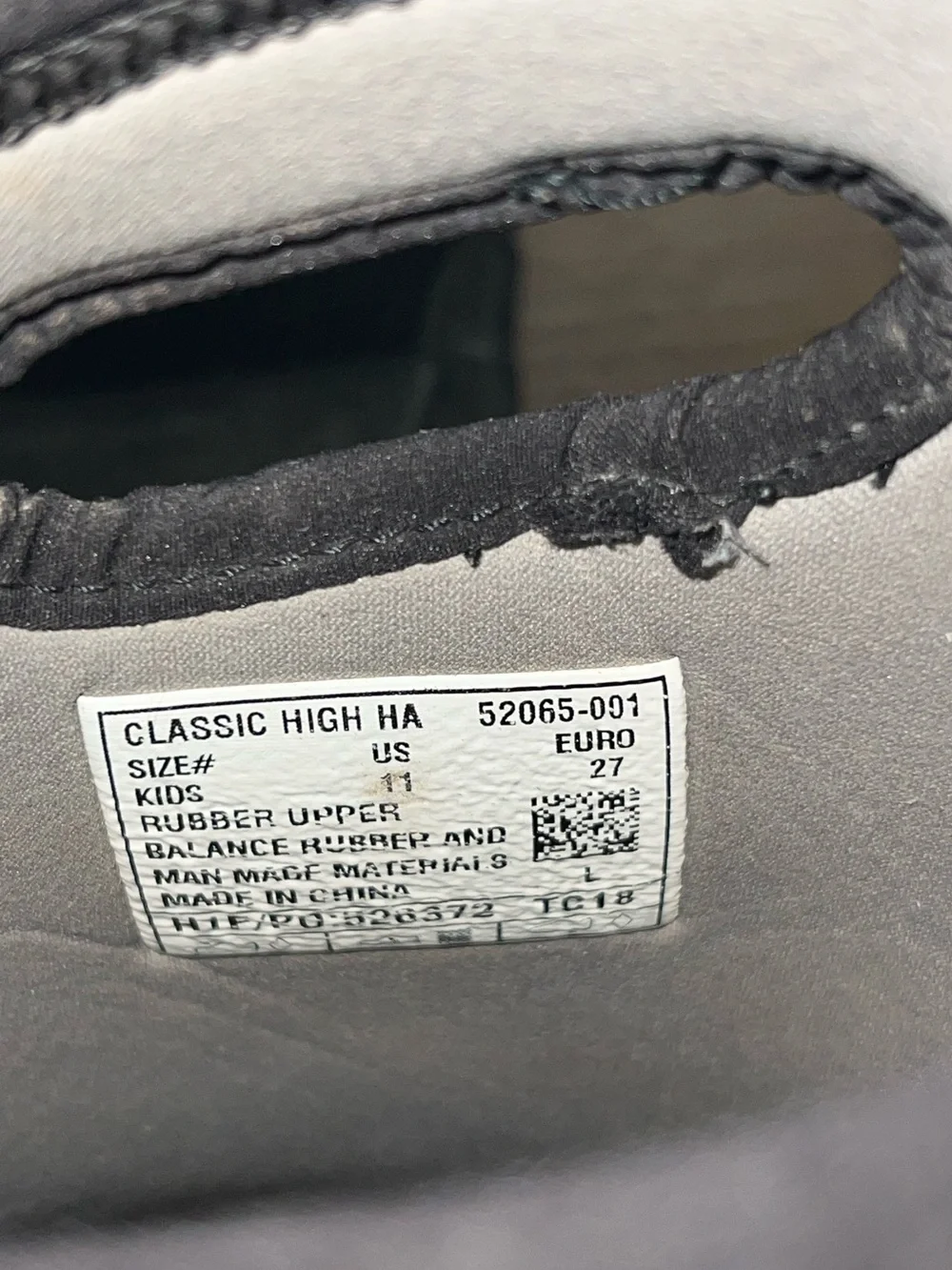 BOGS Classic High Kids Size 11 Black Waterproof Insulated Rain Snow Boots
